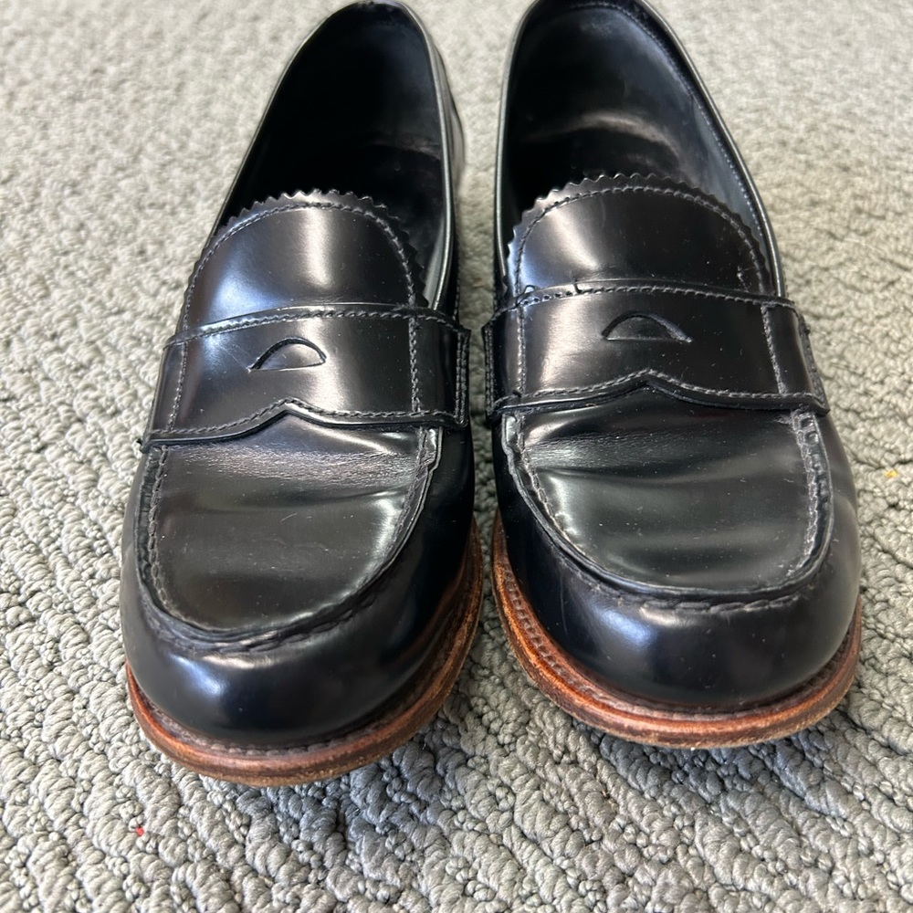 Beautiful Women’s Prada Penny Loafers, Size 9/39 1/2. - Picture 5 of 10